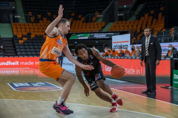 领军地位 领军地位