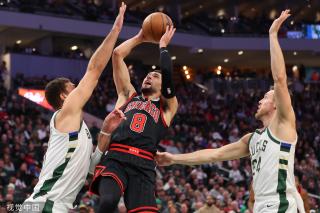 球送到冈特 球送到冈特